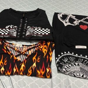 4 Pack/Bundle of Women’s Crop Top Shirts + 2 FREE